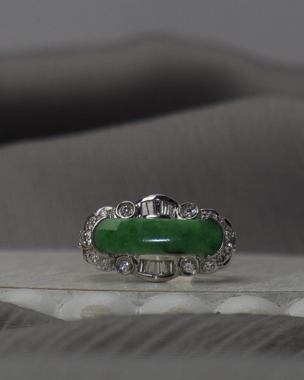 18k White Gold Jade & Natural Diamond Ring 4.7G / Sz 6